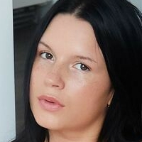 Katarina Rina Çıplak