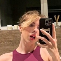 Kate Shumskaya Çıplak