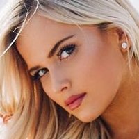 Keilih Stafford Çıplak