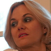 Kim Holland Çıplak