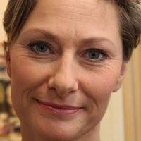 Kjersti Elvik Çıplak