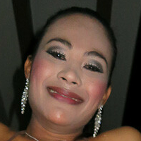 Ladyboy Jasmine Çıplak