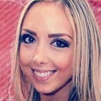 Laura Dennis Çıplak