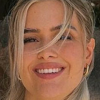 Laura Michelle Çıplak