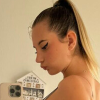 Laura Sommaruga Çıplak