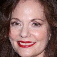Lesley Ann Warren Çıplak