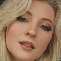 Lexus Grace Carlson Çıplak