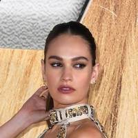 Lily James Çıplak