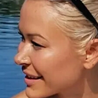 Linda Lengl Çıplak