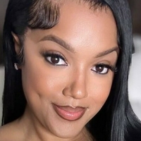 Lola Teases Çıplak