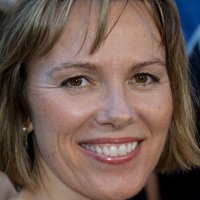 Lucinda Jenney Çıplak