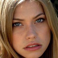 Maitland McConnell Çıplak