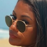 Mariana Ampie Çıplak