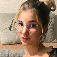 Mariella Fucila Çıplak
