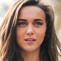Mary Leest Çıplak