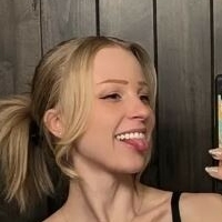 Megan Orzel Çıplak