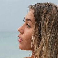 Melania Antuchas Çıplak