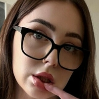 mikaylah Çıplak