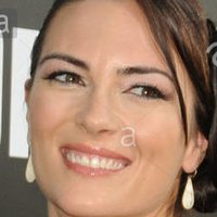 Monique Ganderton Çıplak