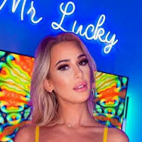 Mr Lucky POV Çıplak