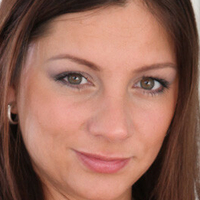 Nadine J Çıplak