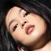 Ngoc Trinh Çıplak