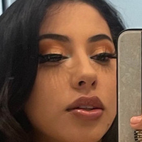 Nichole Pure Çıplak