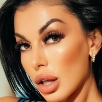 Nikita Reznikova Çıplak