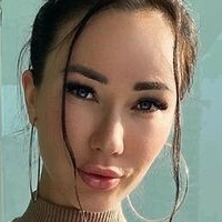 Nina Serebrova Çıplak