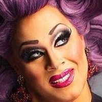Nina West Çıplak