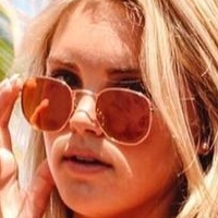 Paige Mackenzie Çıplak