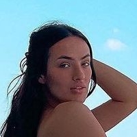 Paulina Ljubas Çıplak