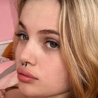 Roselinde Çıplak