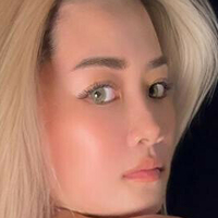 Rosofia Lia Çıplak
