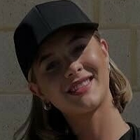 Shelby Fyfe Çıplak