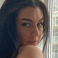 Sky Kristen Çıplak