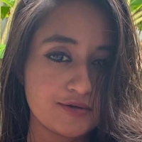 Sneha Mathew Çıplak