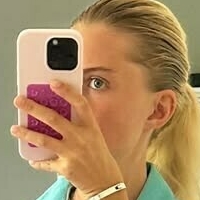 Sofie Houman Çıplak