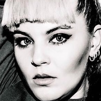 Sonya Tayurskaya Çıplak