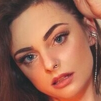 Sophie Suicide Çıplak