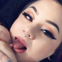 Spooky Girl Love Çıplak