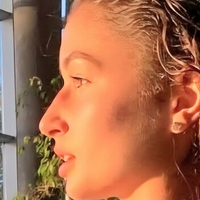 Szonja Stollar Çıplak