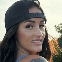 tattedlilbfitxoxovip Çıplak