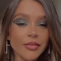 Thiessa Thiessita Çıplak