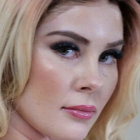 Trixi Brooks Çıplak