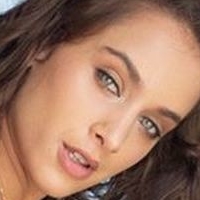 Uma Jolie Çıplak
