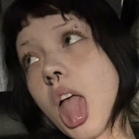 Valvampire / Peachyyval / kill.val Çıplak