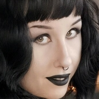 Vampyrbrat Çıplak