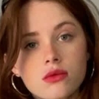 Violet Brinson Çıplak