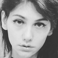 Zheanna Erose Çıplak